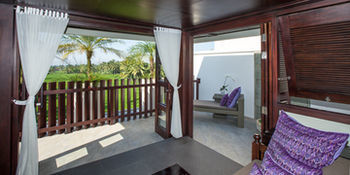 The Luxe Villa *