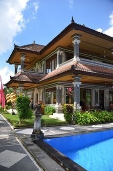 Agung Khalia * Ubud (Bali)