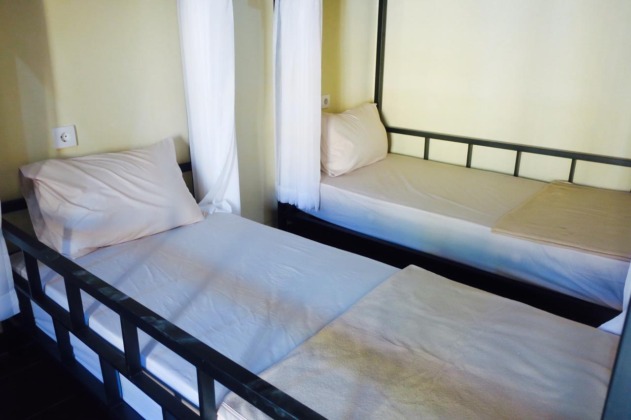 Between Albergue *