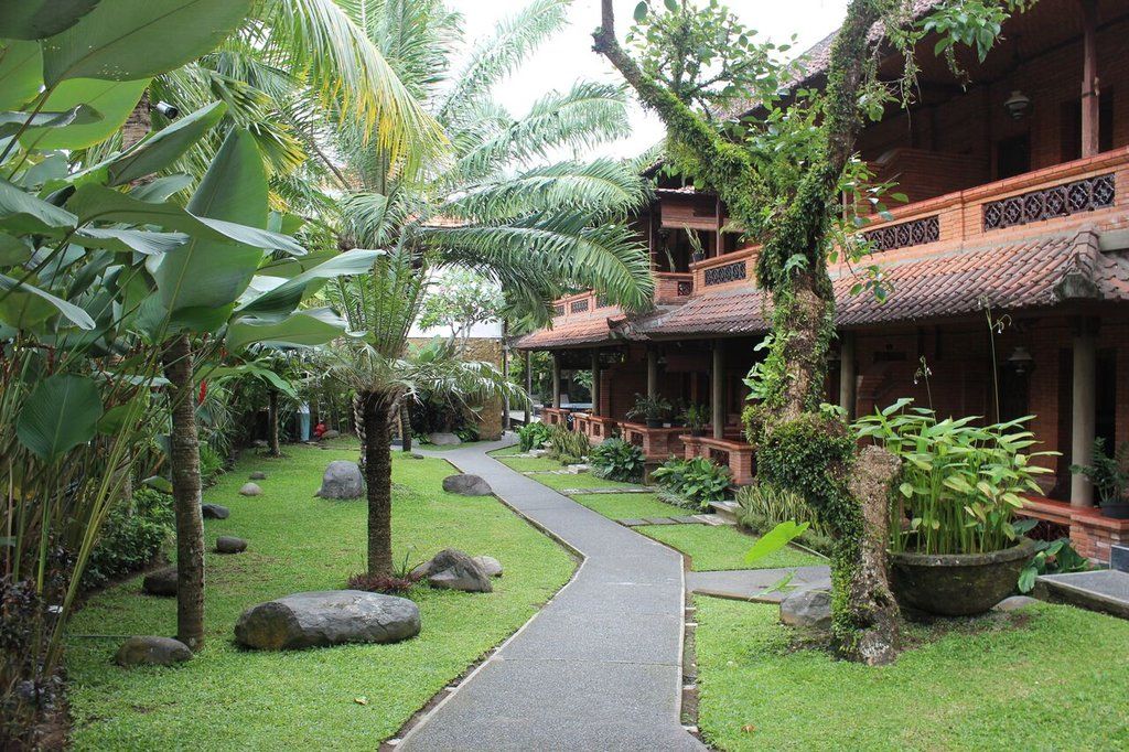 Hotel The Grand Sunti 3*