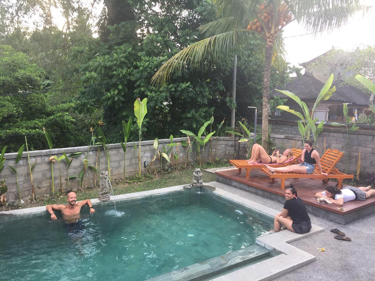 Dfive Family Hostel