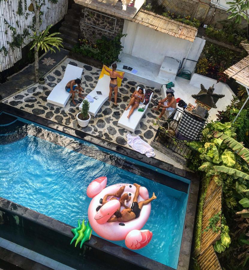 Pillow * Ubud