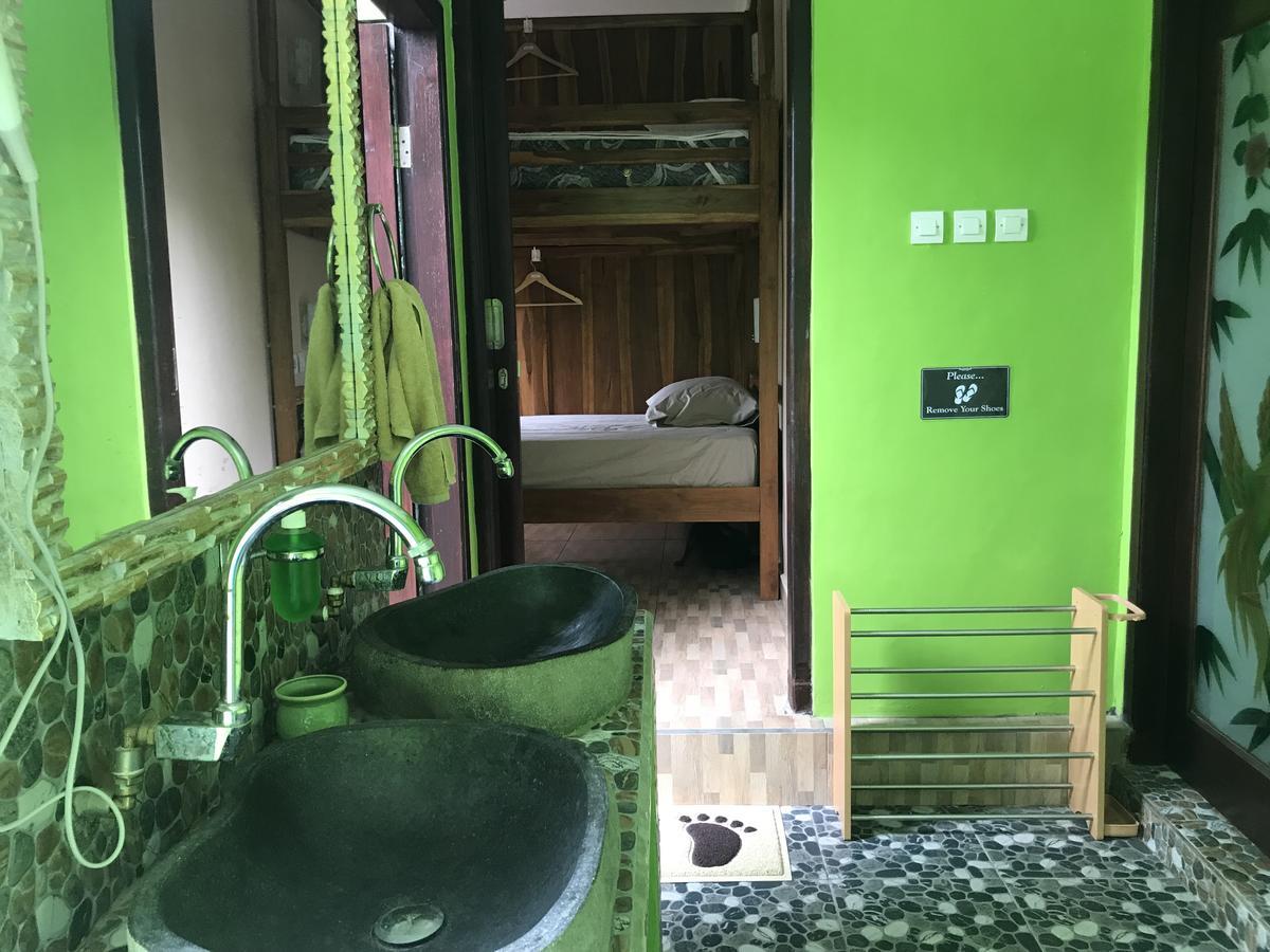 Ww Backpackers Hostel *