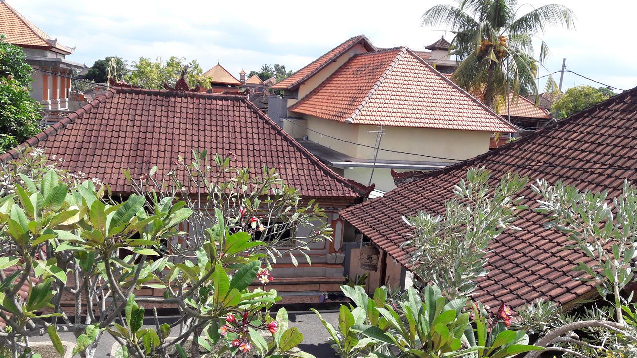 Bed & Breakfast Three Ayu Family House *