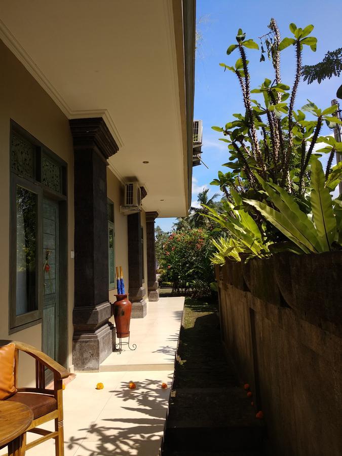 Inang Guest house 3*