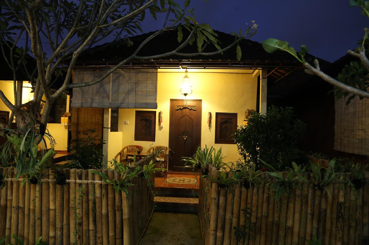 Homestay Ayye *