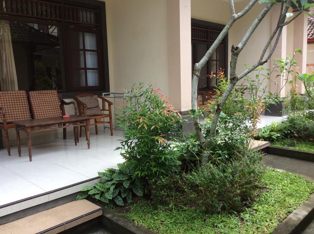 Nyuh Gading Homestay *
