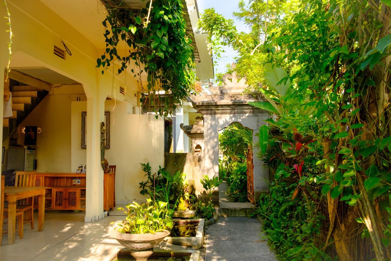 Semujan Bed & Breakfast 2*