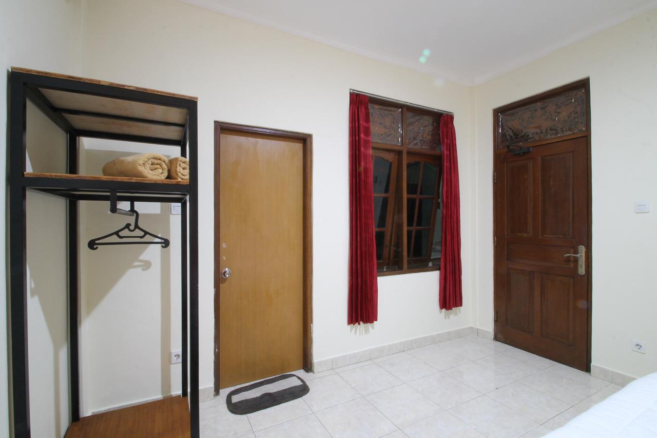 Muwa Hostel *