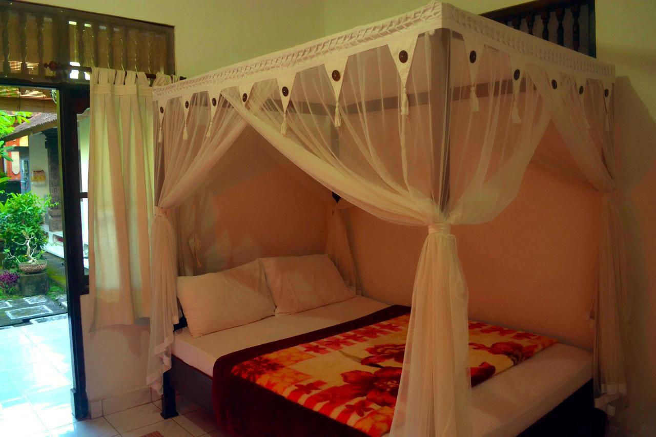 Yumi House Guest house *