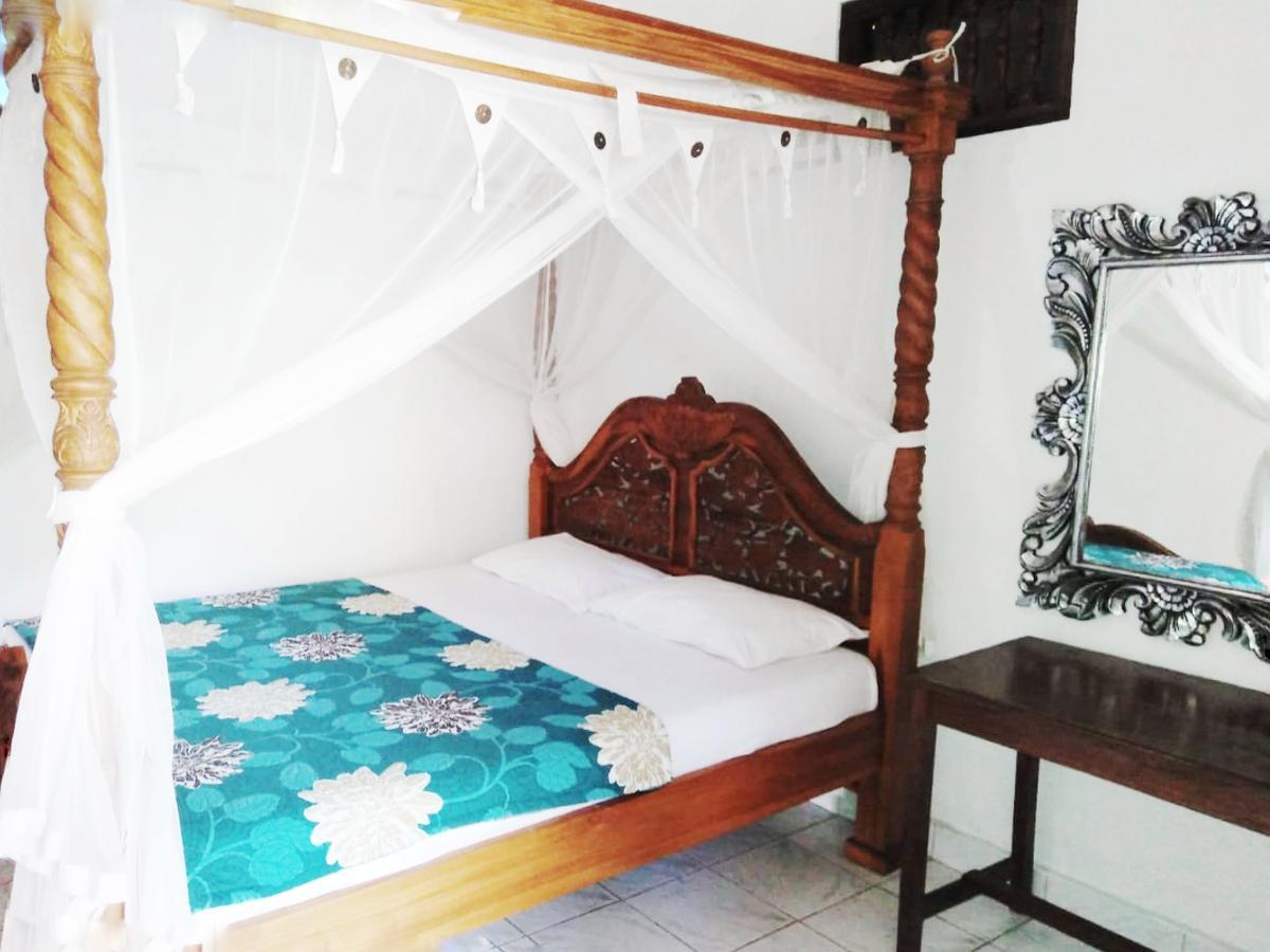 Yumi House *