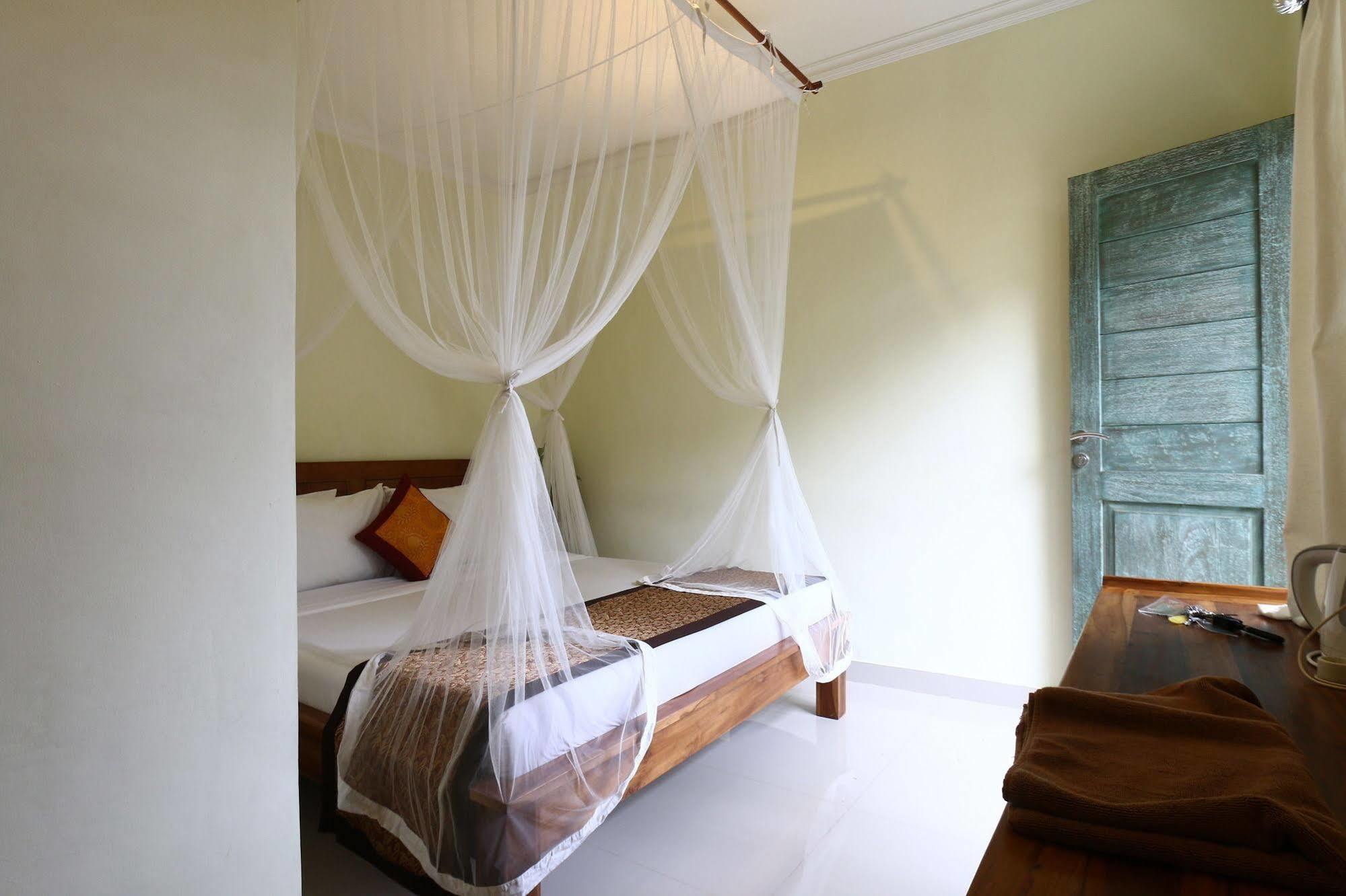 Guest house Inang