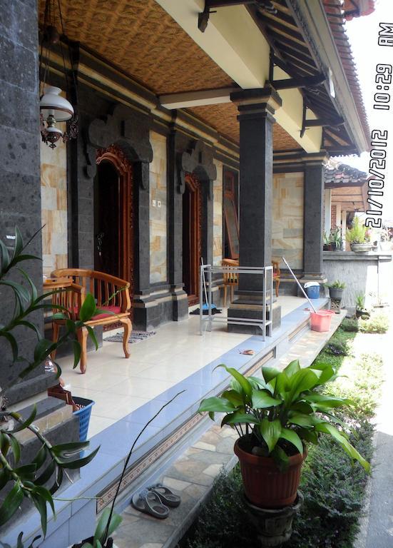Homestay Jangkrik *