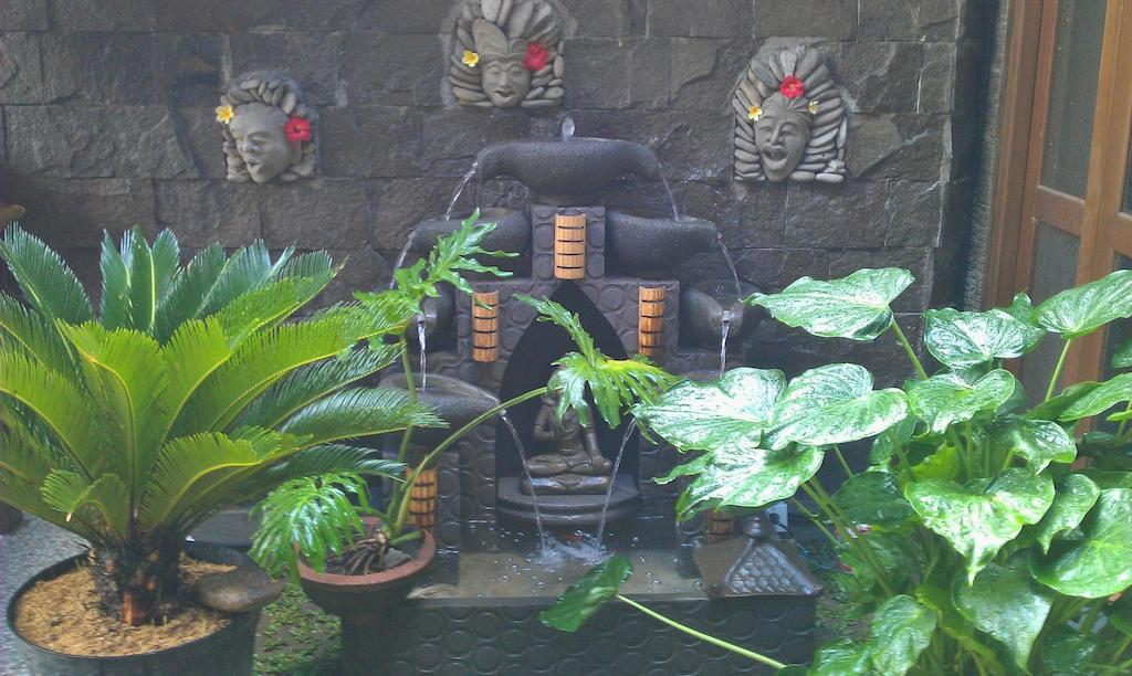 Jangkrik Homestay *