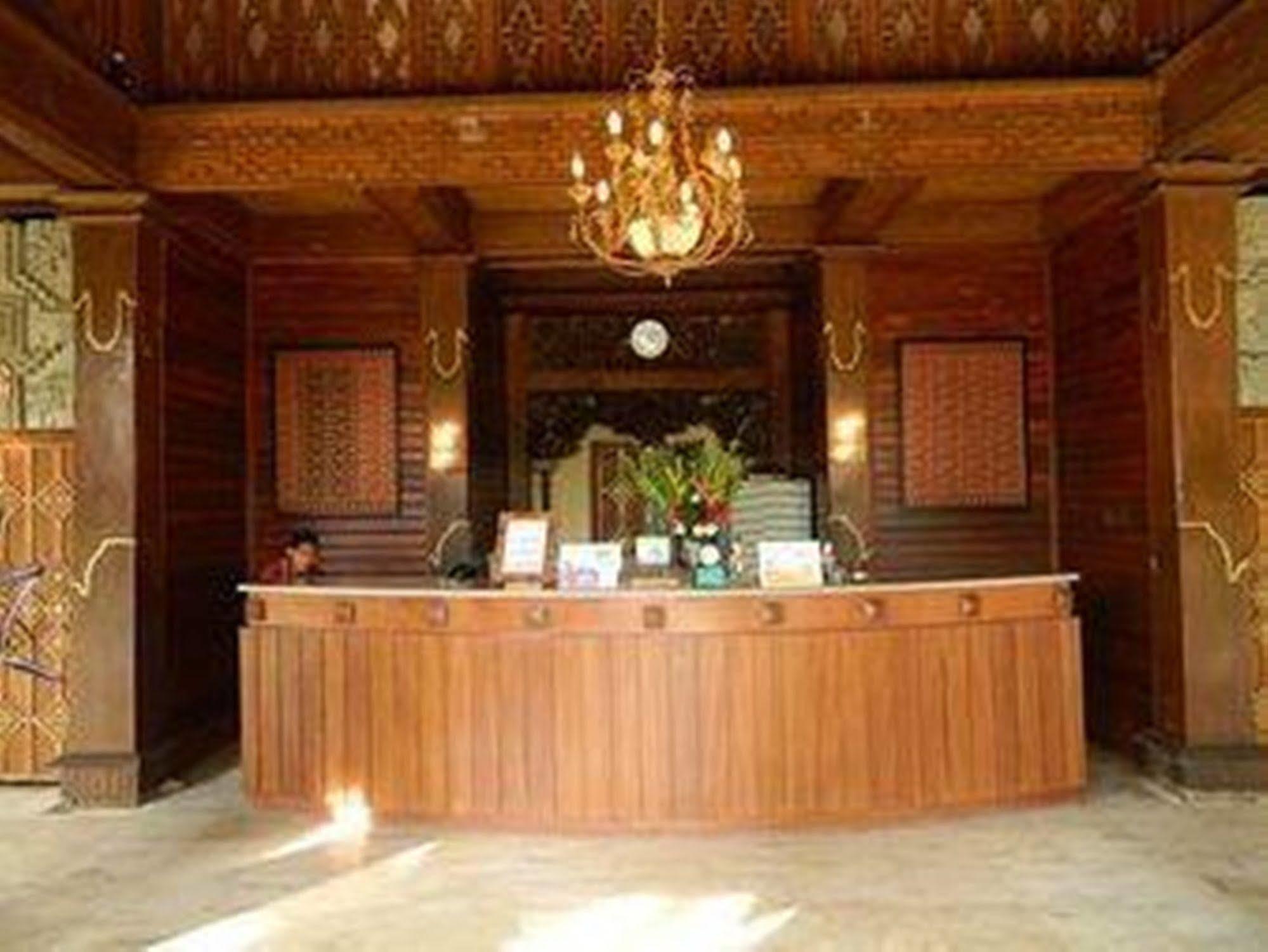 Hotel Suly Vegetarian & 3*