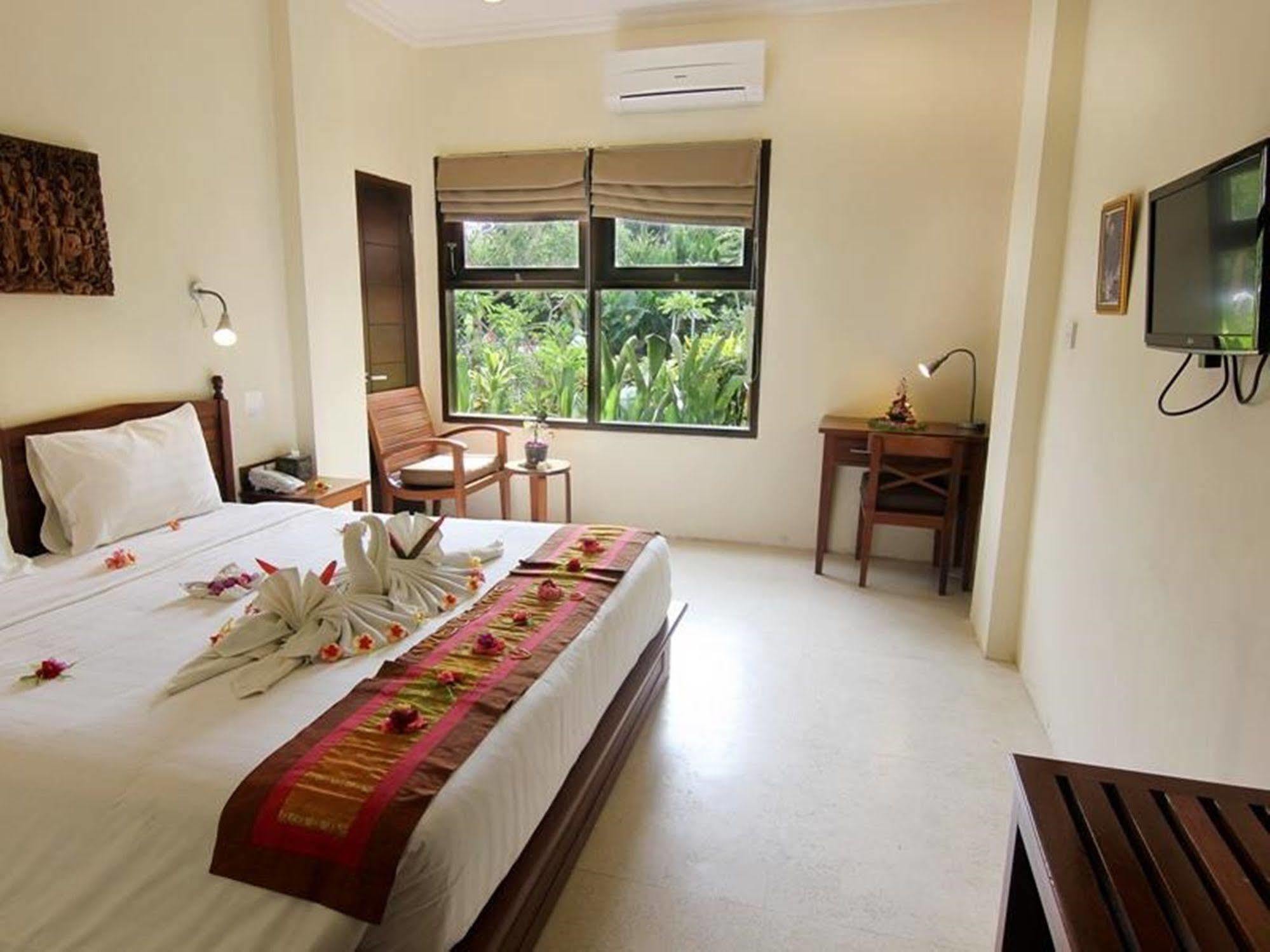 Hotel Suly Vegetarian & 3*