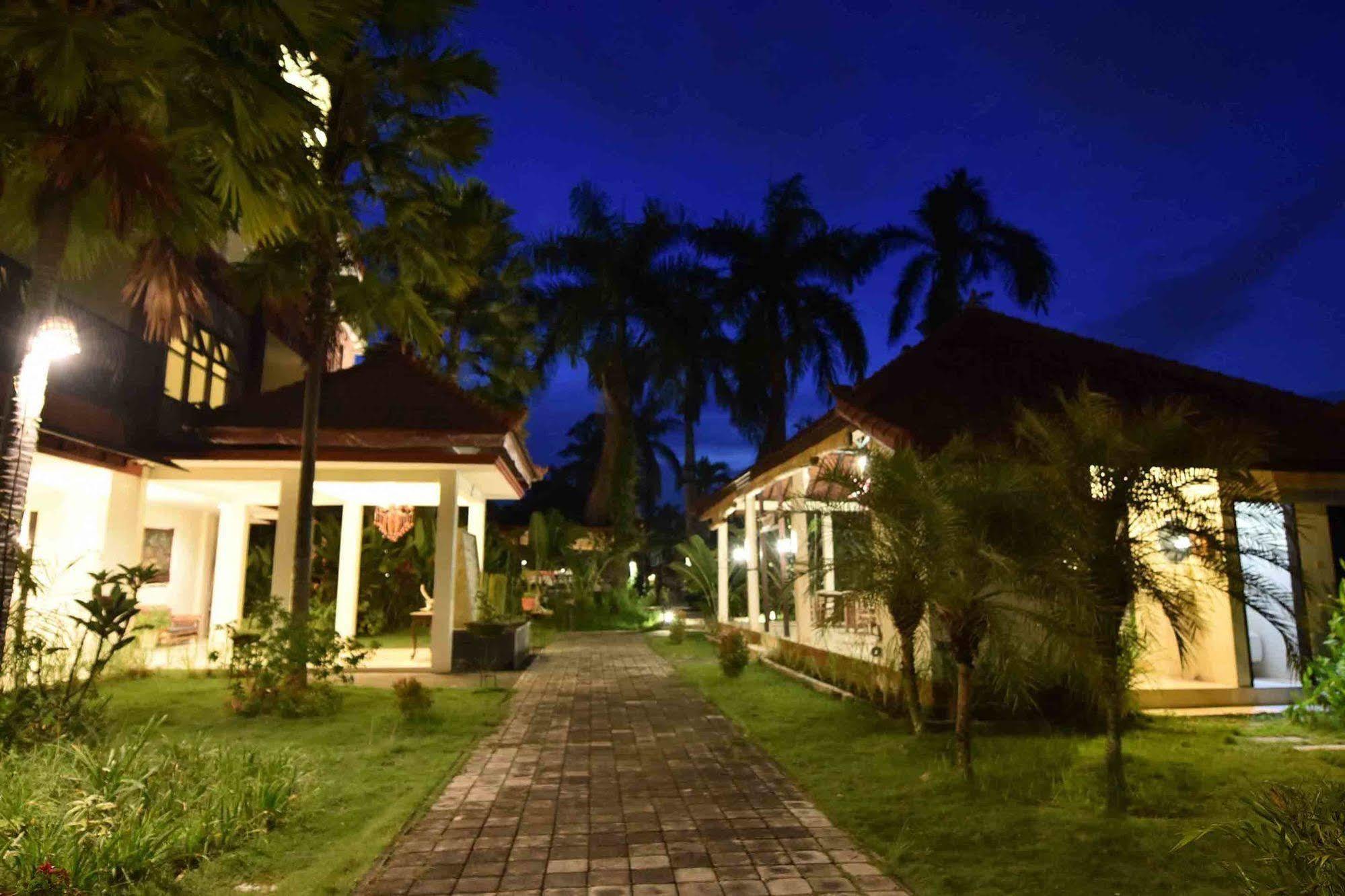 Hotel Suly Vegetarian &