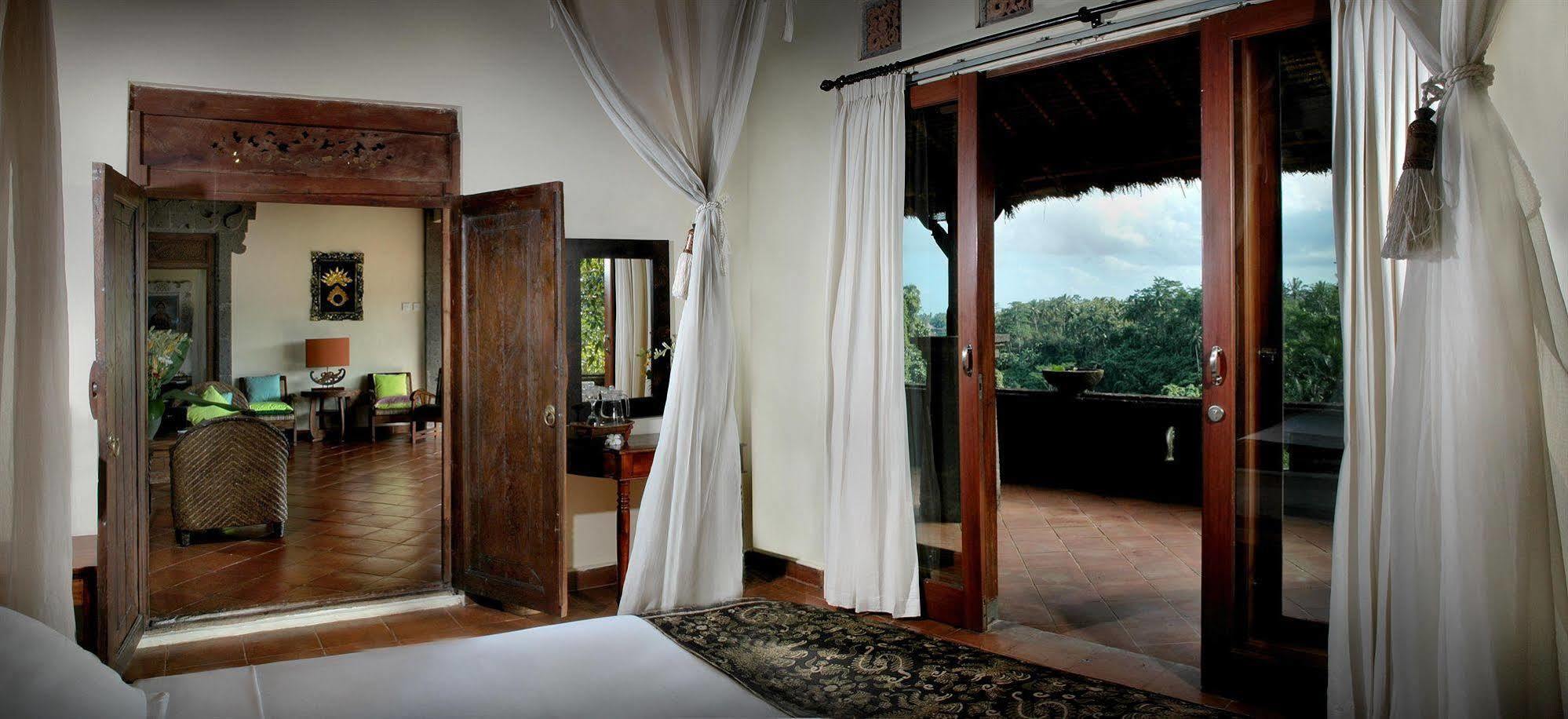 Awang Awang Villa *