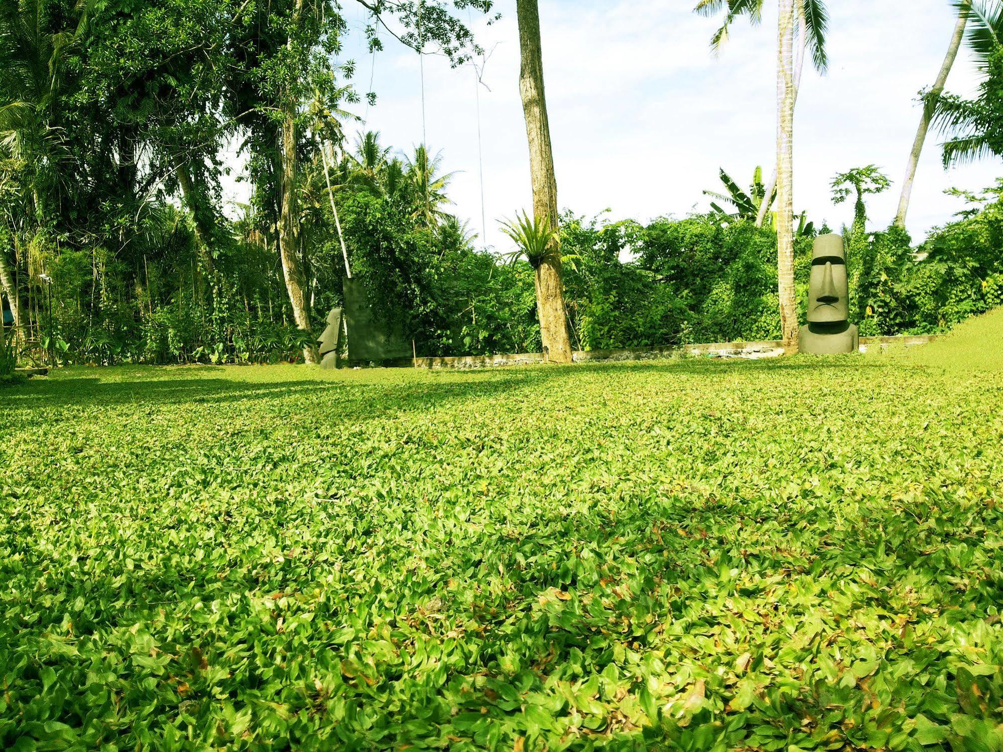 Taman percutian Full Moon Ubud (Bali)