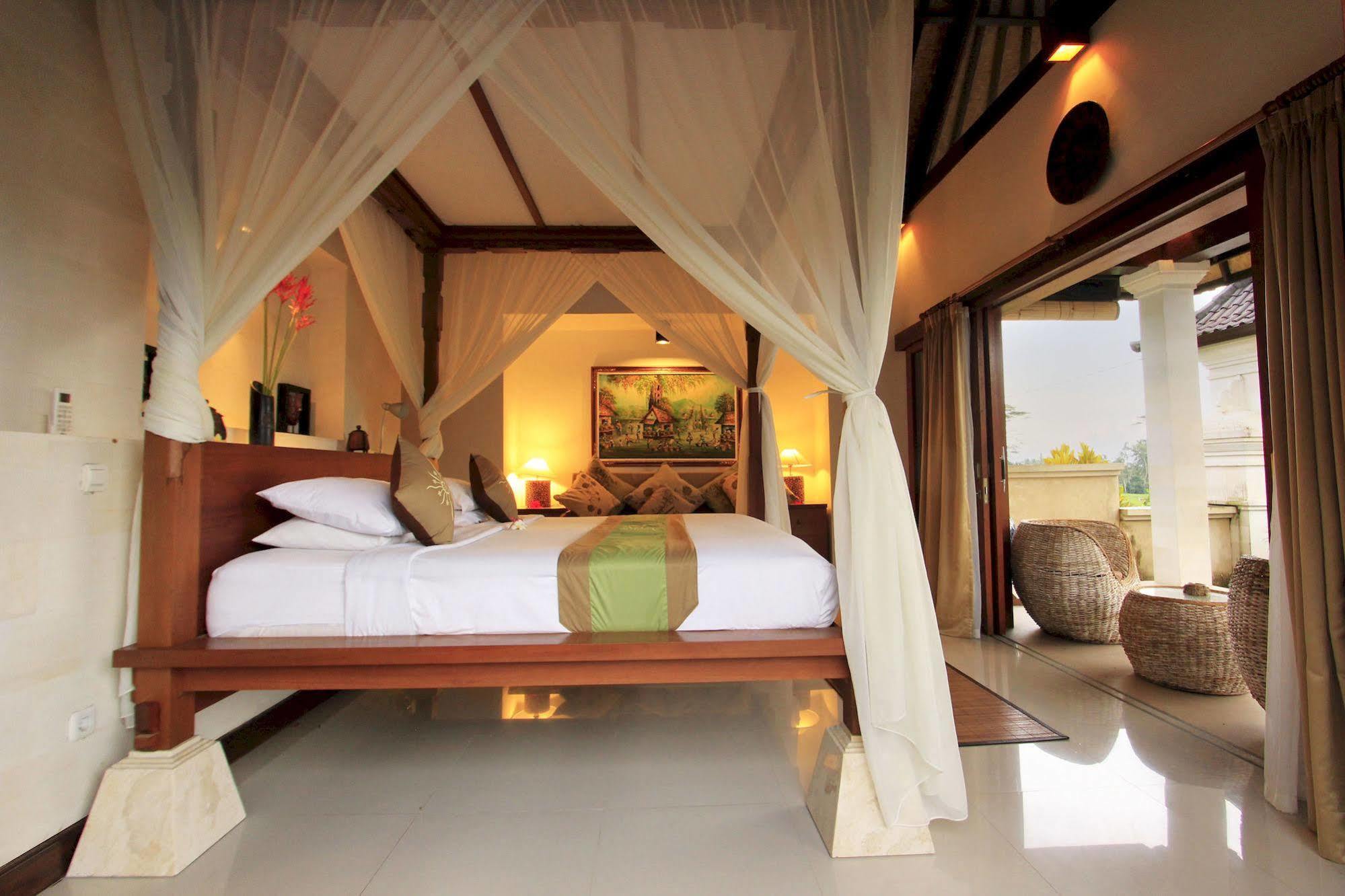 Agung Khalia Hotel *