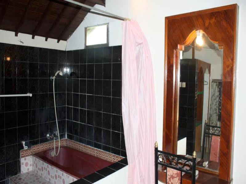 Oka Kartini Holiday park 2*
