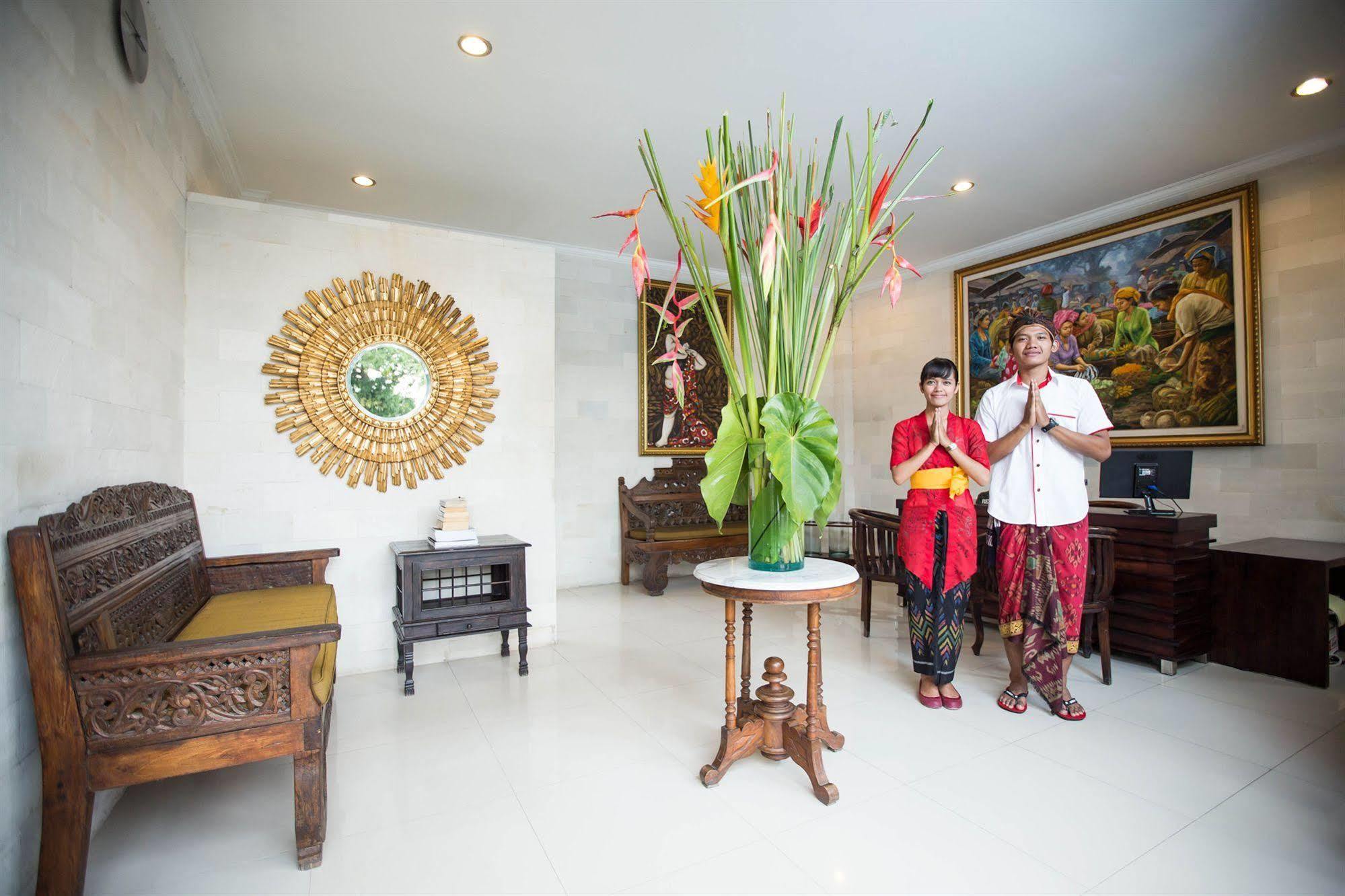 The Grand Sunti Hotel 3*