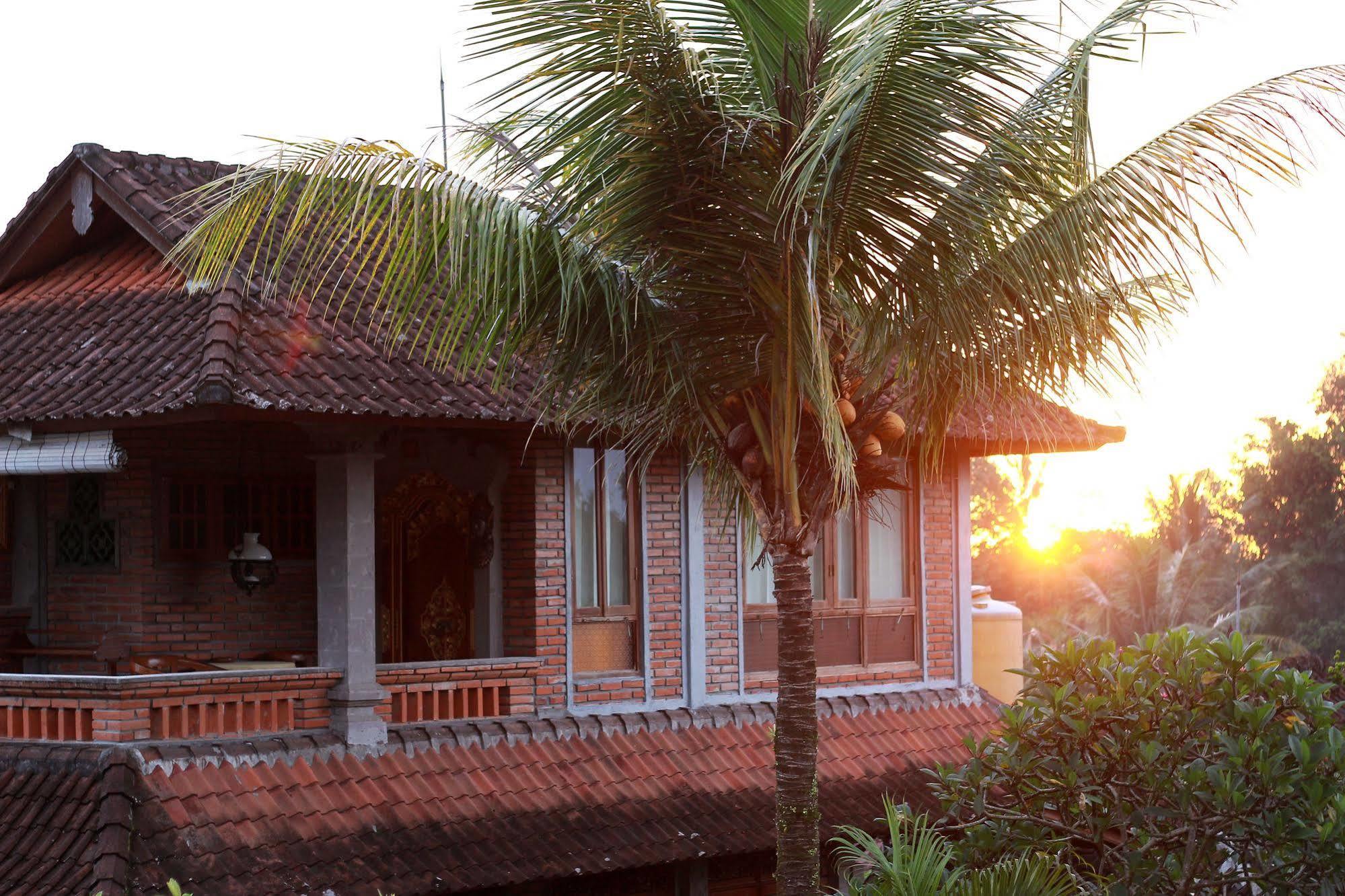 Guest house Ketut's Place 3*