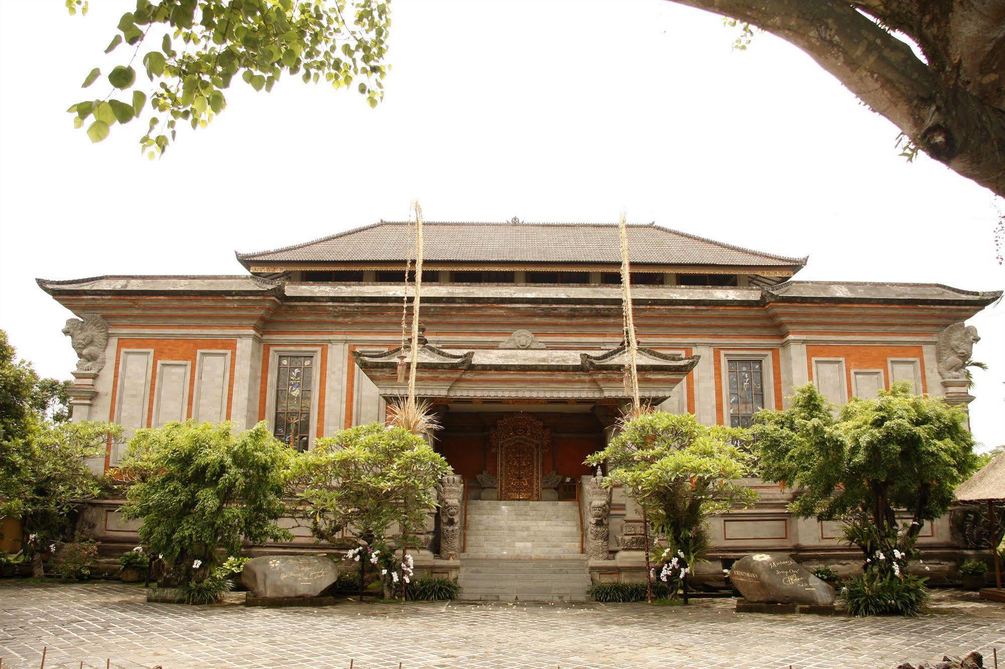 The Sungu &
