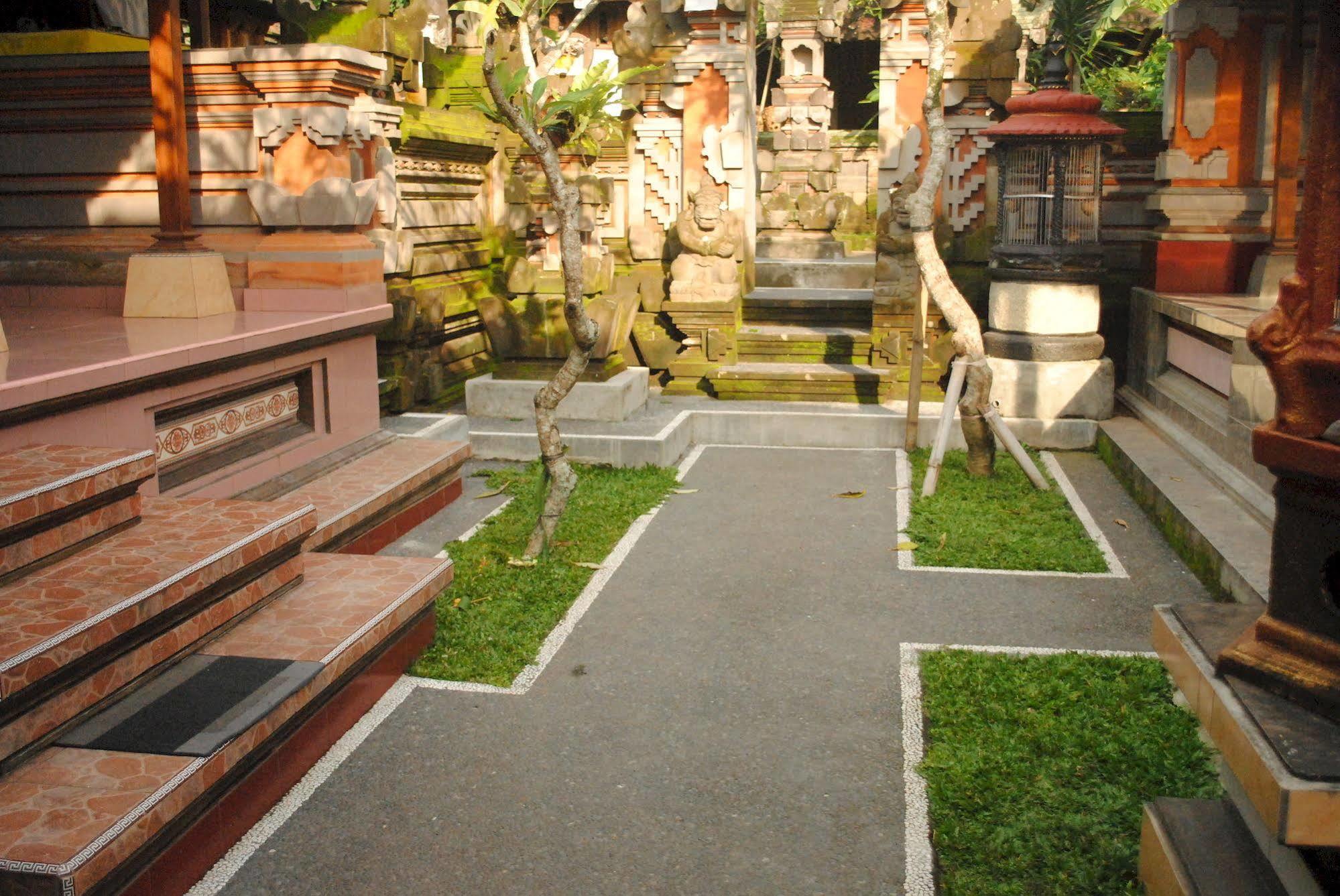 Homestay Jangkrik *