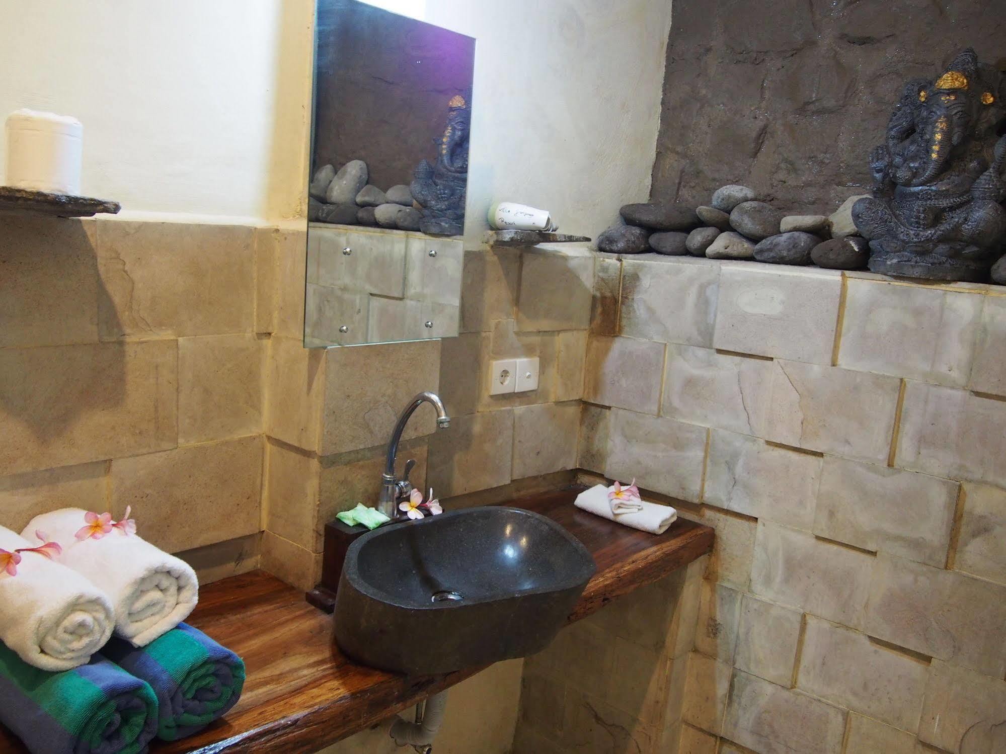 Uma Kama Villa