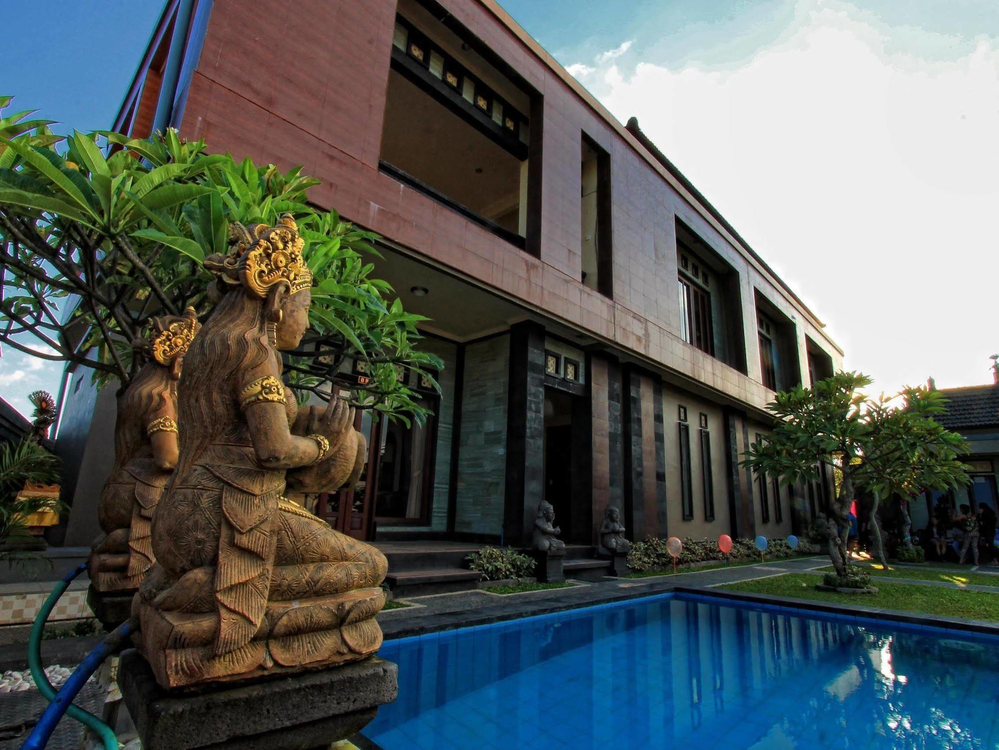 Guest house Canti 3*
