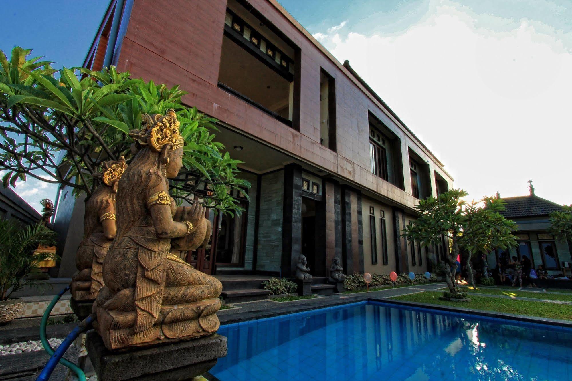 Guest house Canti 3*