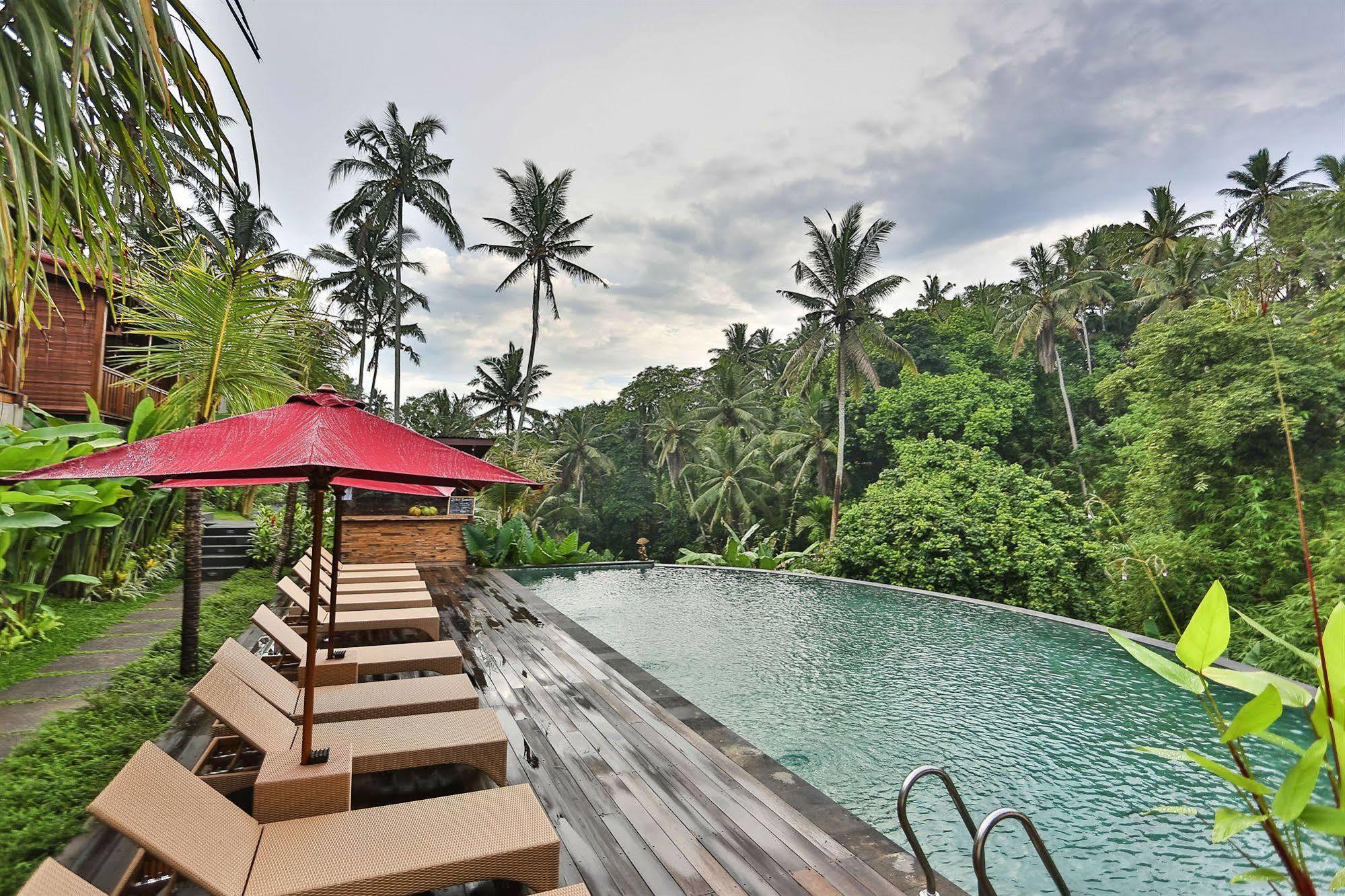 Pertiwi Bisma 1 Hotel 3*