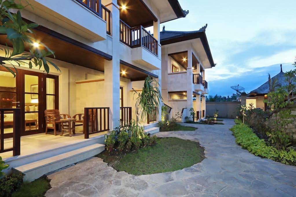 Radha Phala & Tempat peranginan
