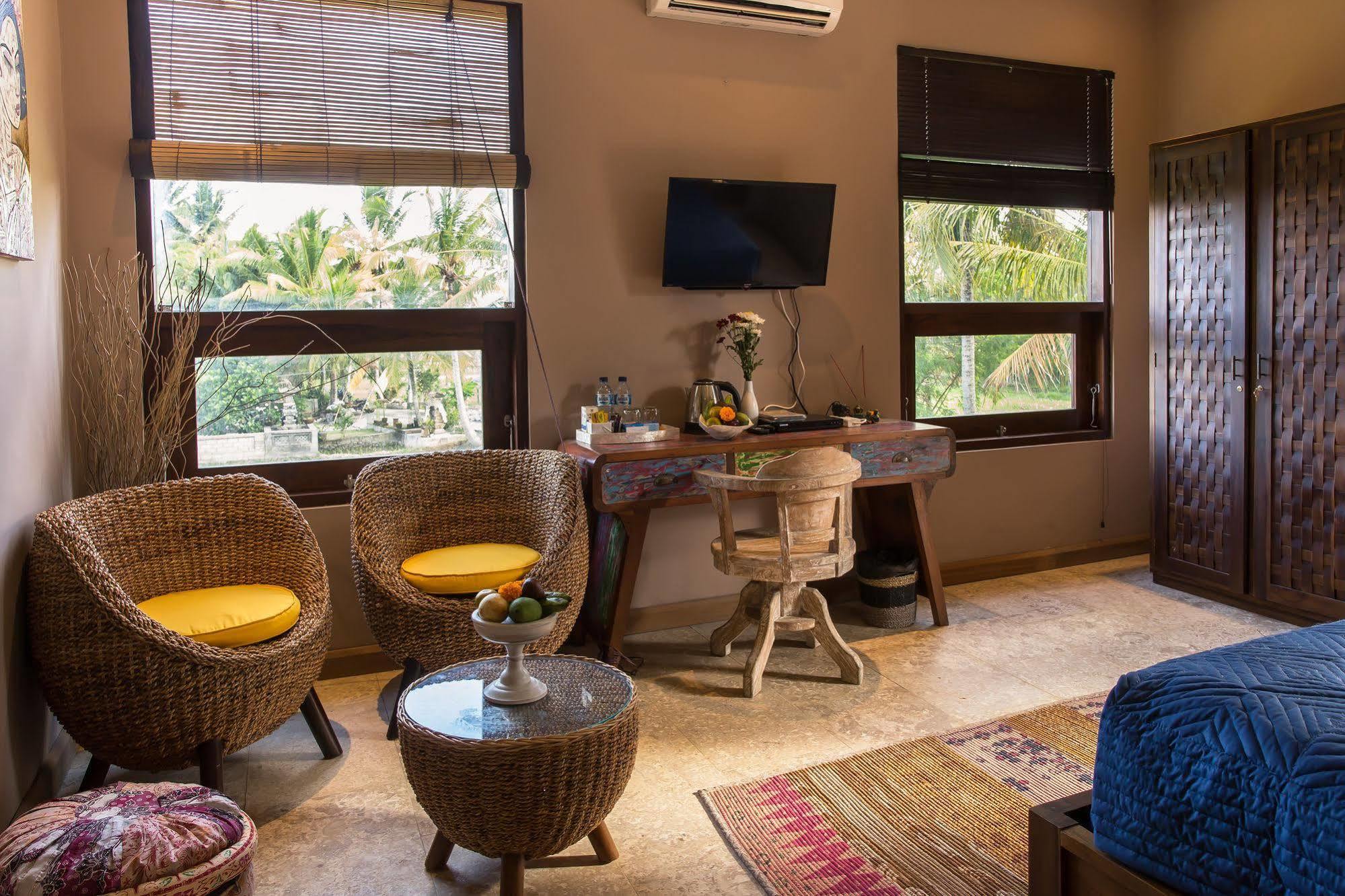 Solo & Retreat Bahay bakasyunan
