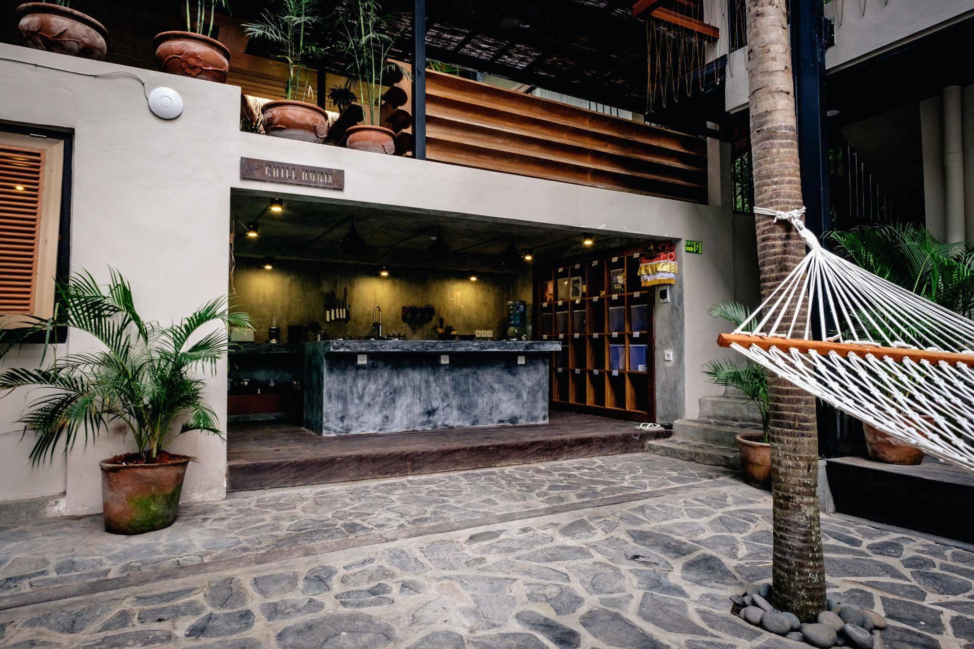 Outpost Penestanan Hotel 3*