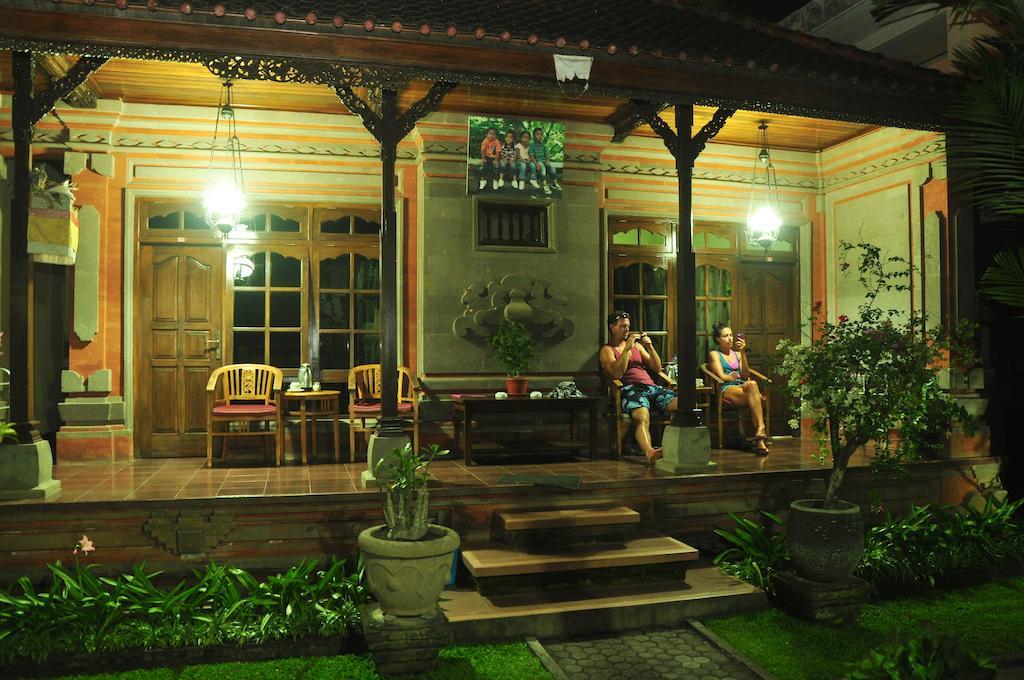Nick's