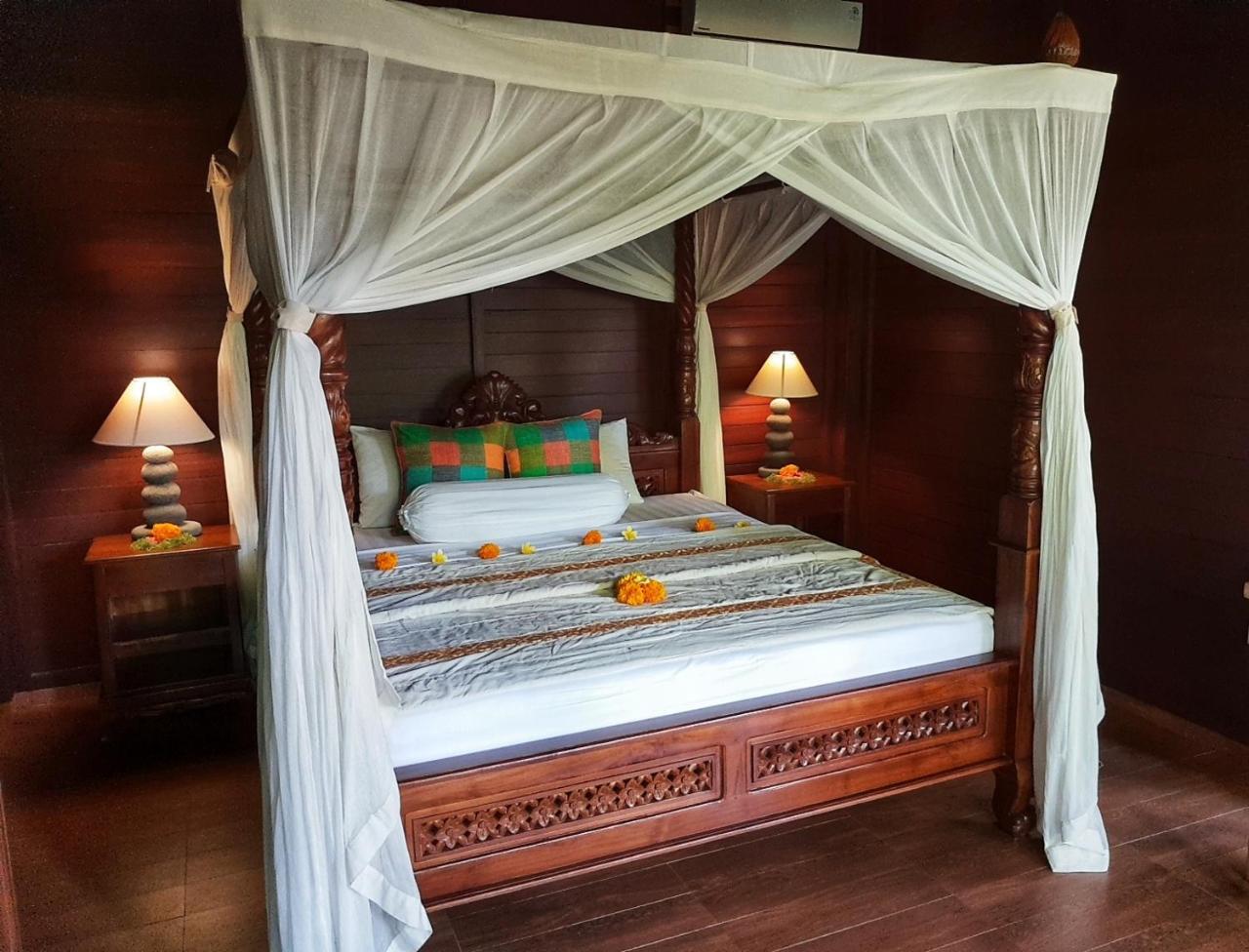 Secluded Jungle Ubud (Bali)