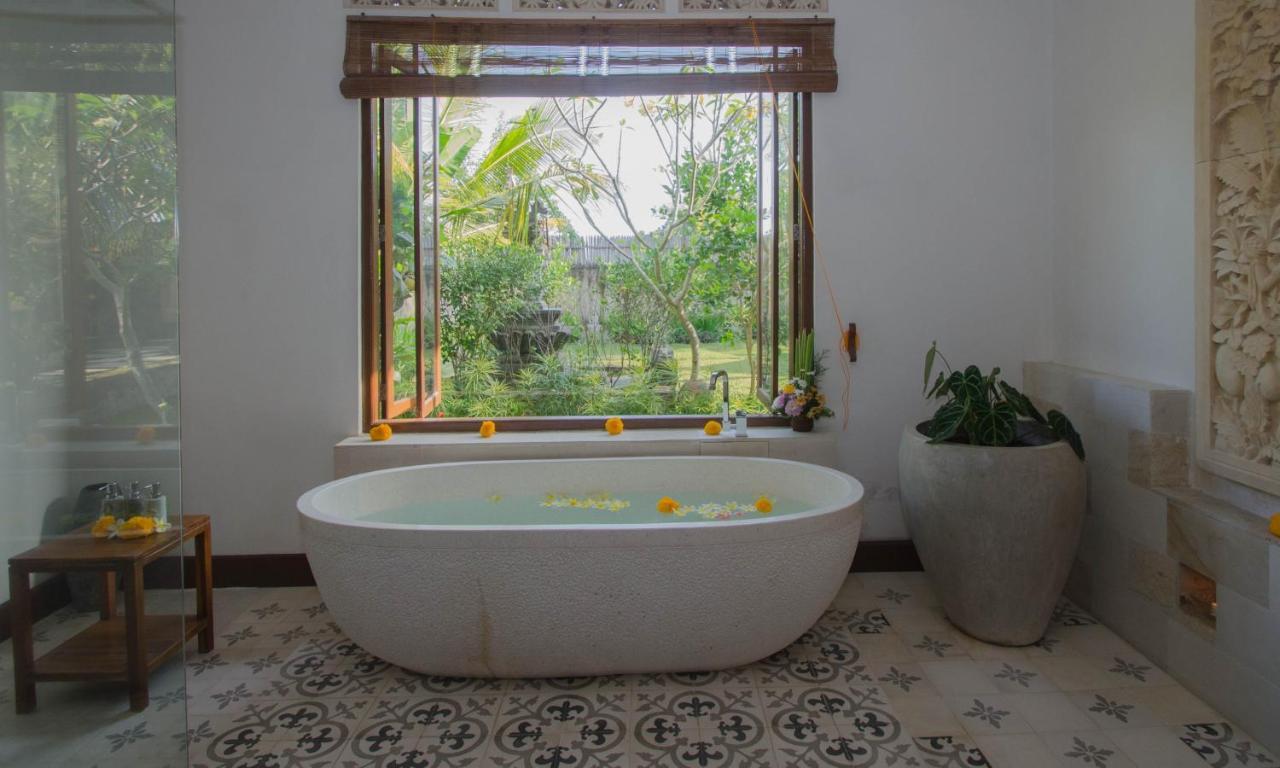 Kami Villa