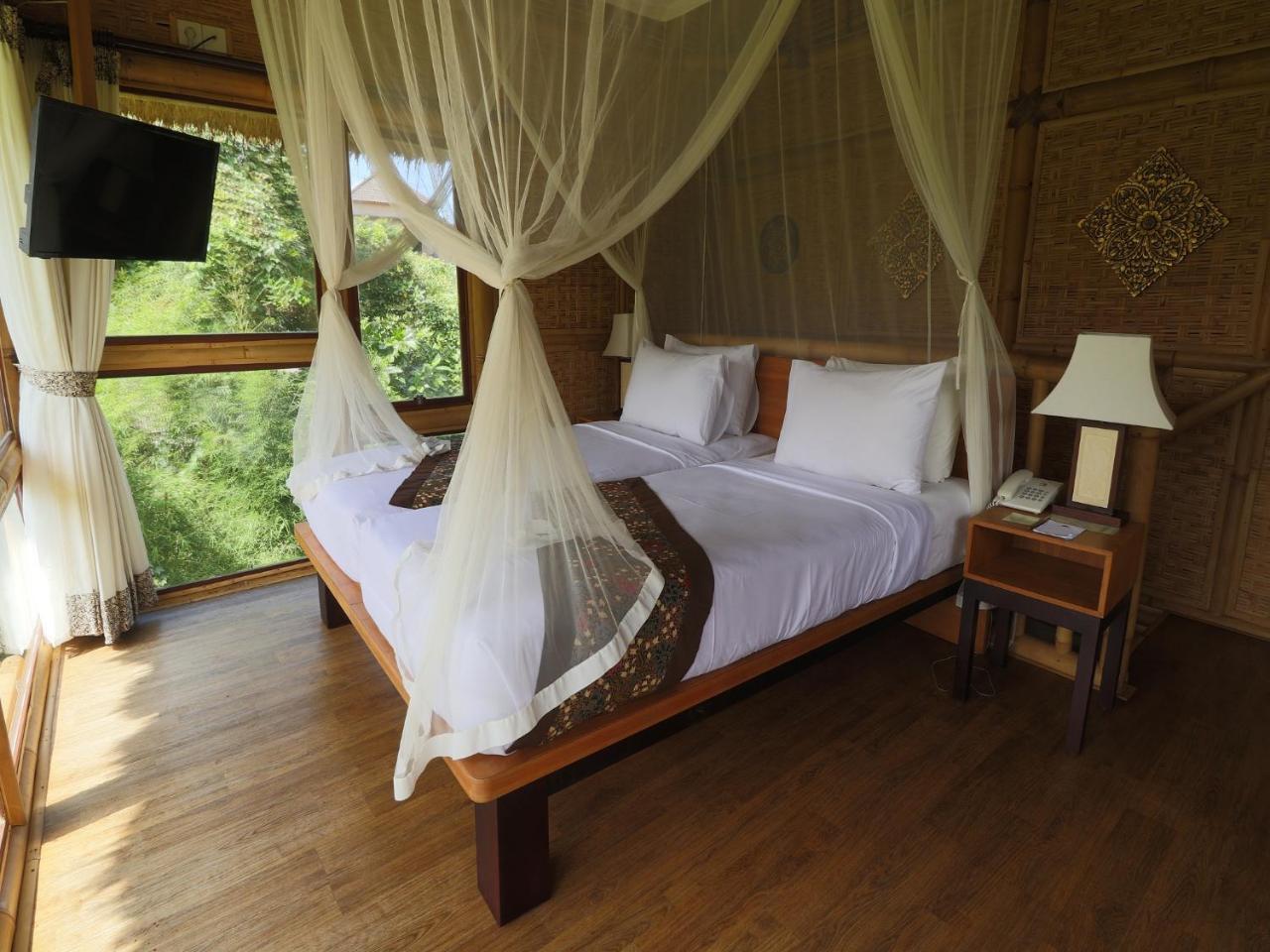 Biyukukung & Hotel