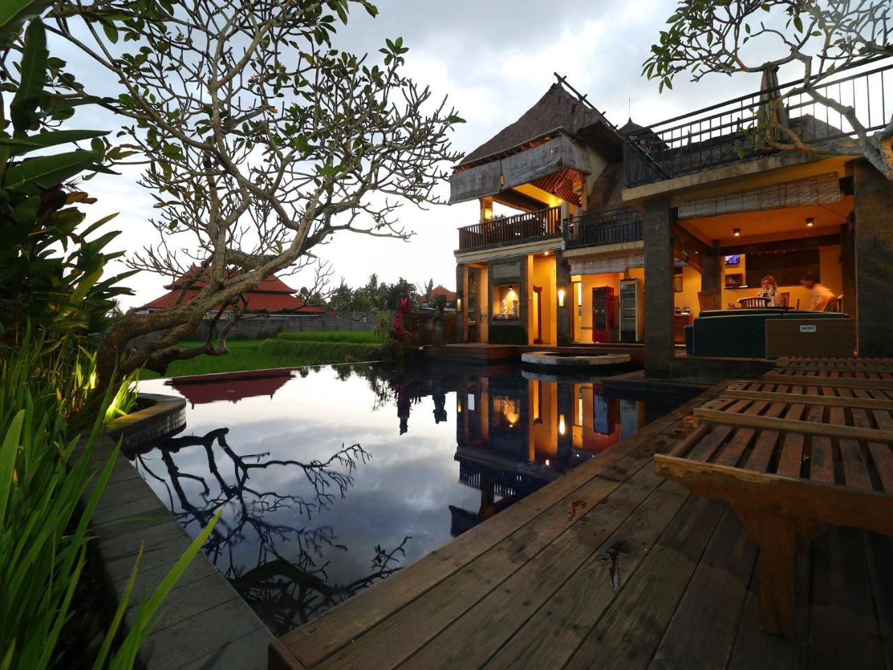 Biyukukung & Hotel 4*