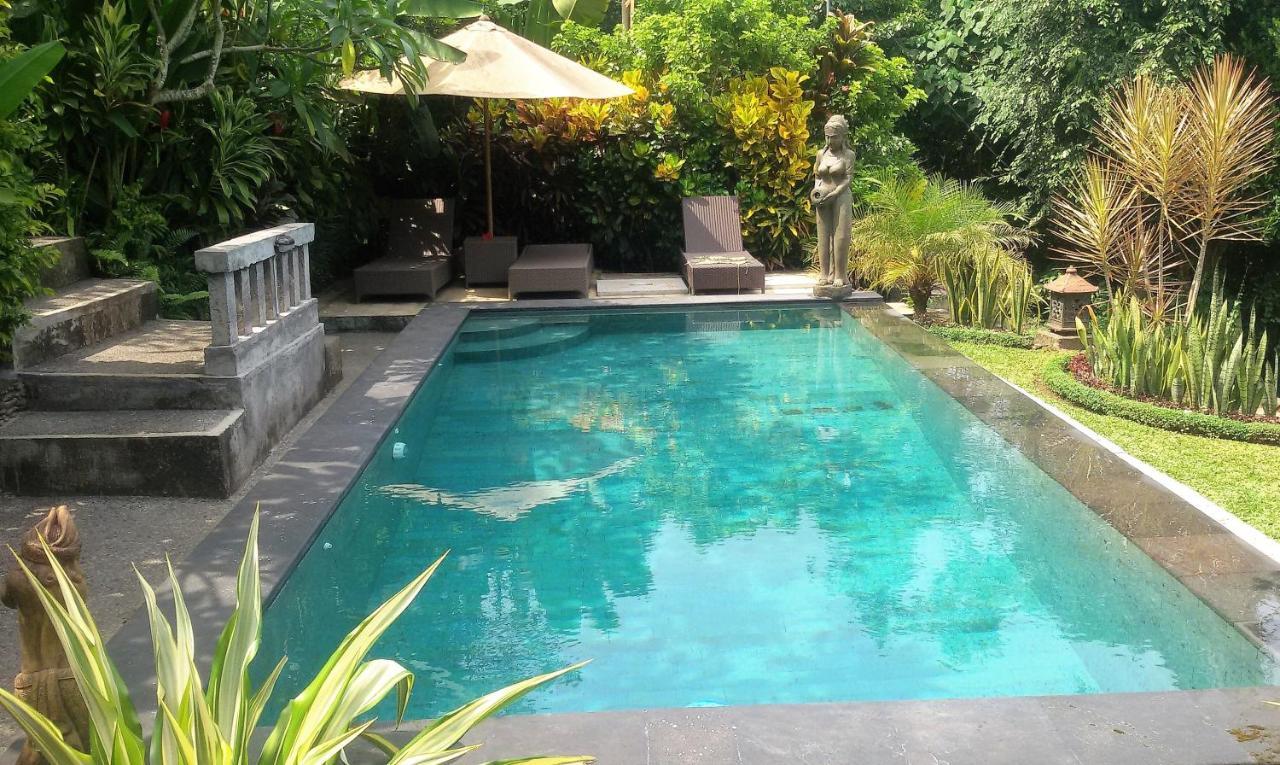 Kukuh House 3*