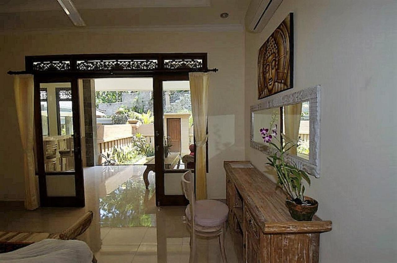 Kukuh House 3*