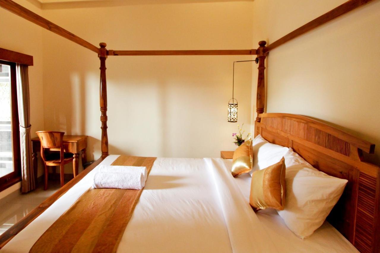 Awan Bali House 3*