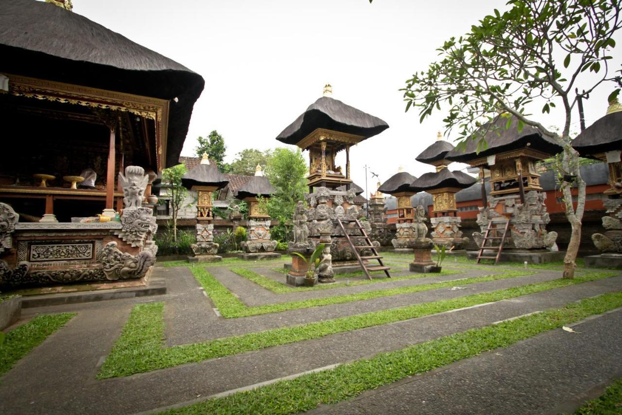 Awan Bali House 3*