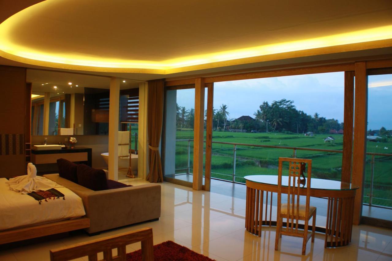 Greenfield Luxury *