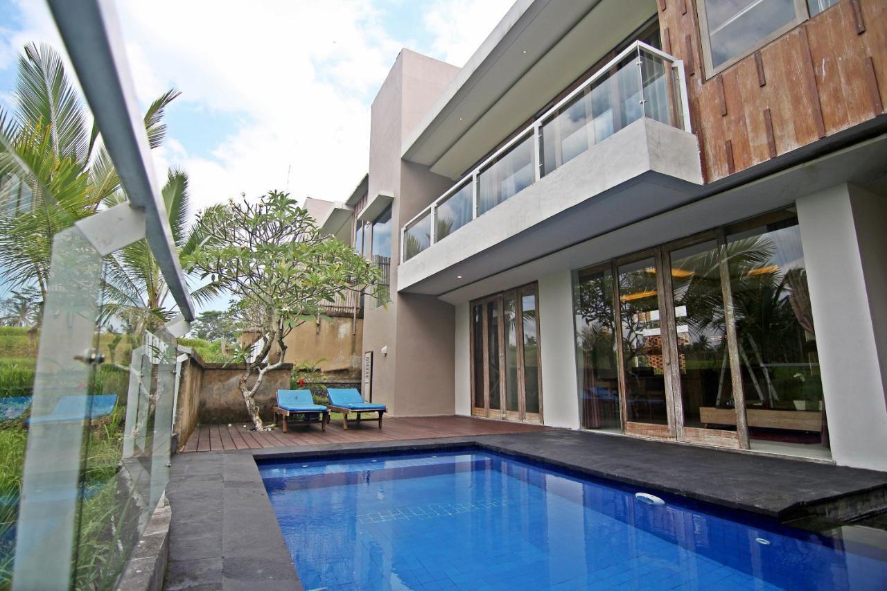 Greenfield Luxury Villa *