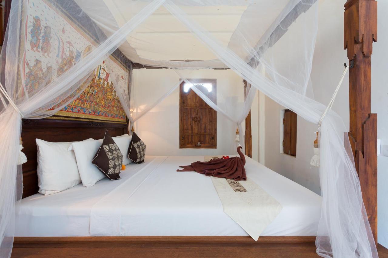 Bali Moon 2*