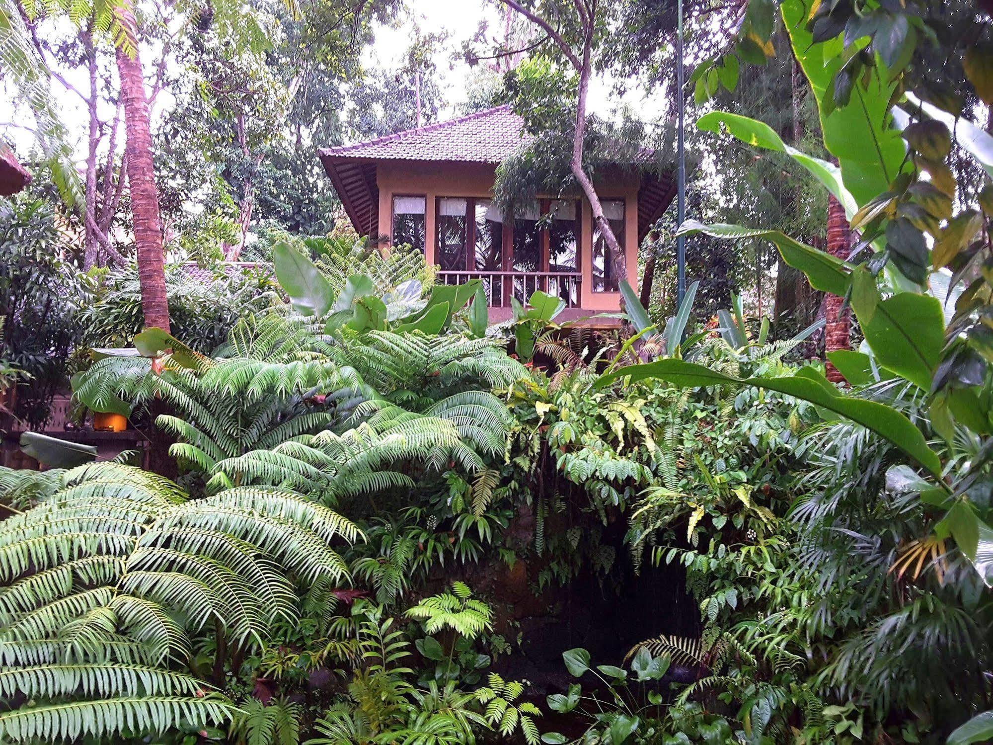 Beji Indah Guest house 4*