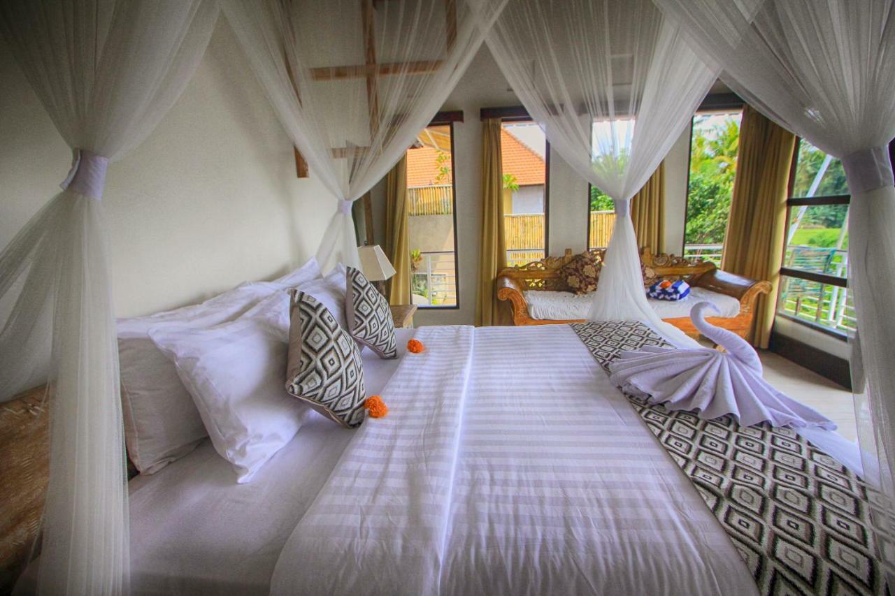 1 Rumah Lumbung Villa *